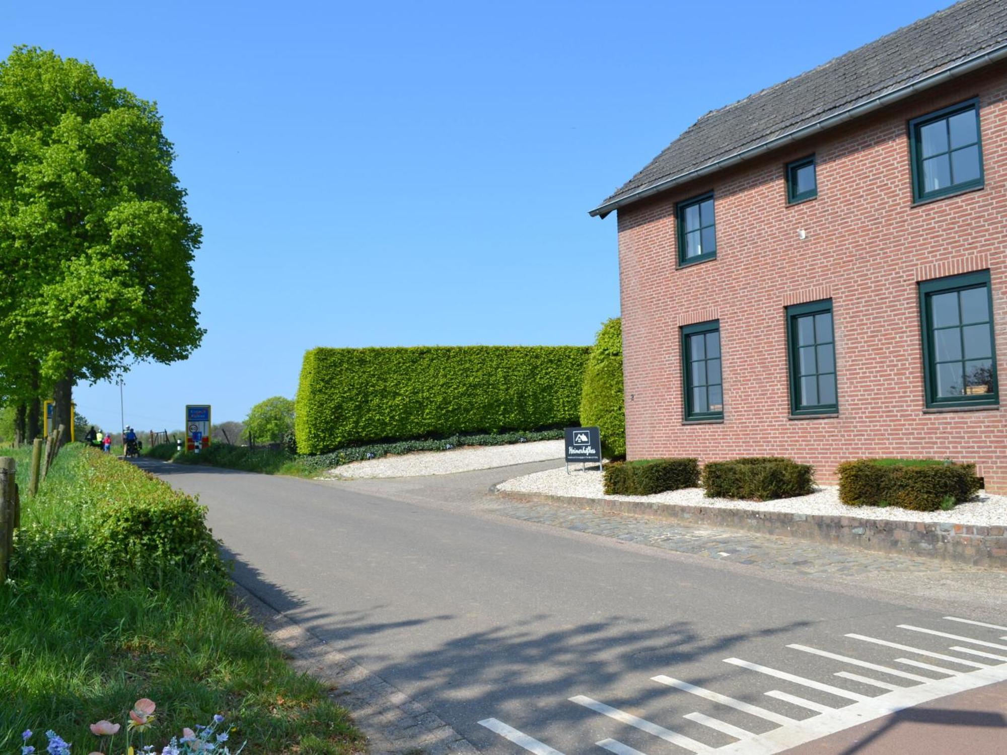 Attractive Farmhouse In South Limburg With Terrace Villa Klimmen Exterior foto